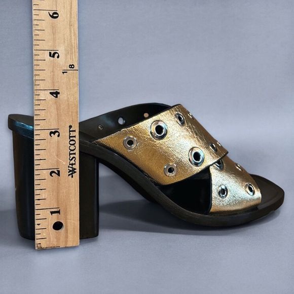 Rag & Bone Paige Sandals in Gold Grommet - Picture 8 of 16